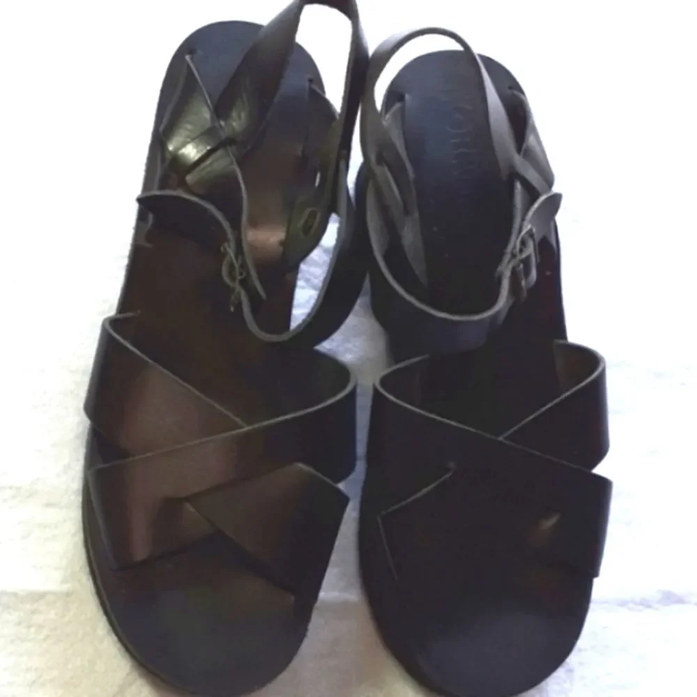 Kork-Ease reposhing this